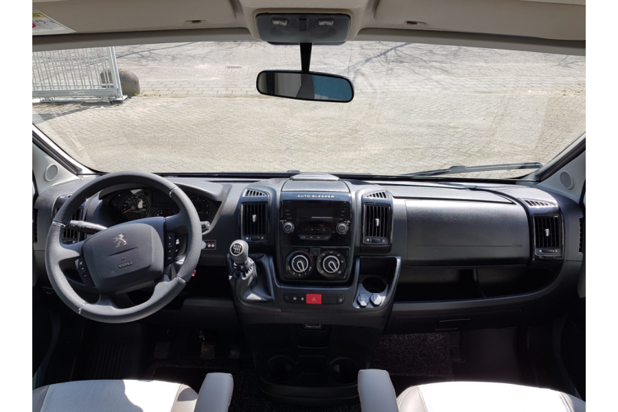 Auto-Sleeper Warwick XL-6 - Dutch Bull Campers - 2