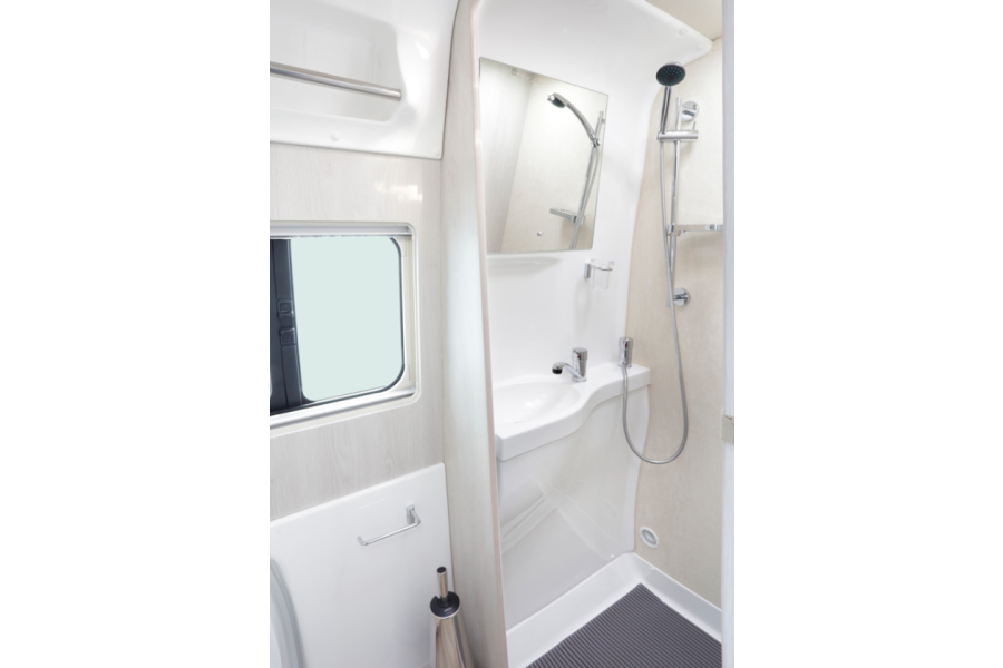 Auto-Sleeper Warwick XL-6 - Dutch Bull Campers - 5