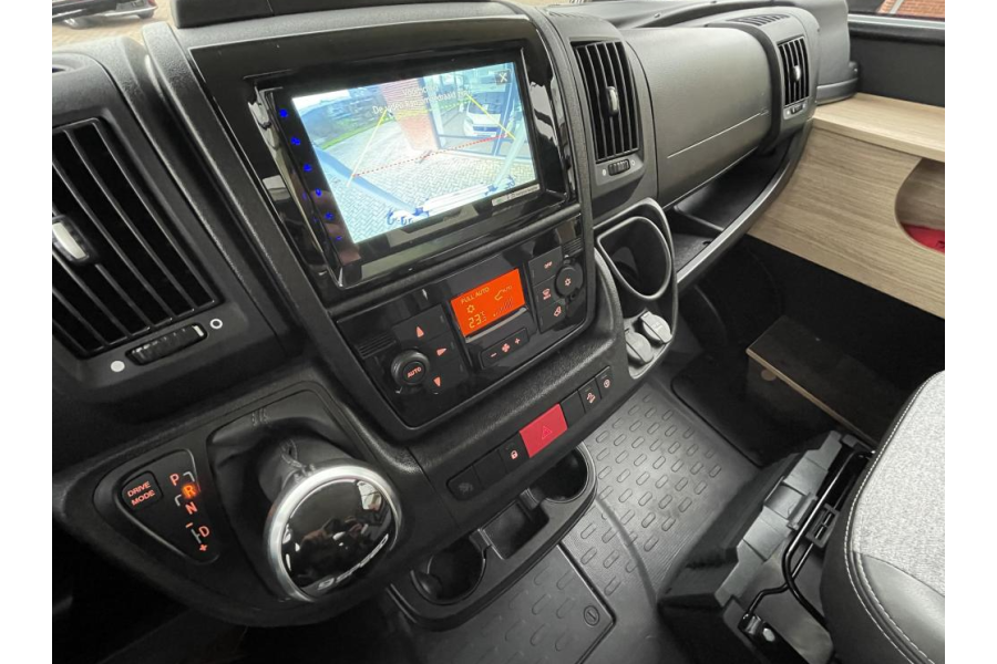 Sunlight I68 - Dutch Bull Campers - 2