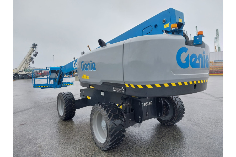 Telescoophoogwerker 21,8m - Van Adrighem - 3