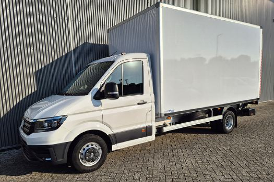 Bakwagen met laadlift – VW Crafter - Adriaanse Autoverhuur - 1
