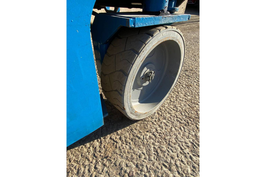 Schaarhoogwerker 12m - Van Adrighem - 6