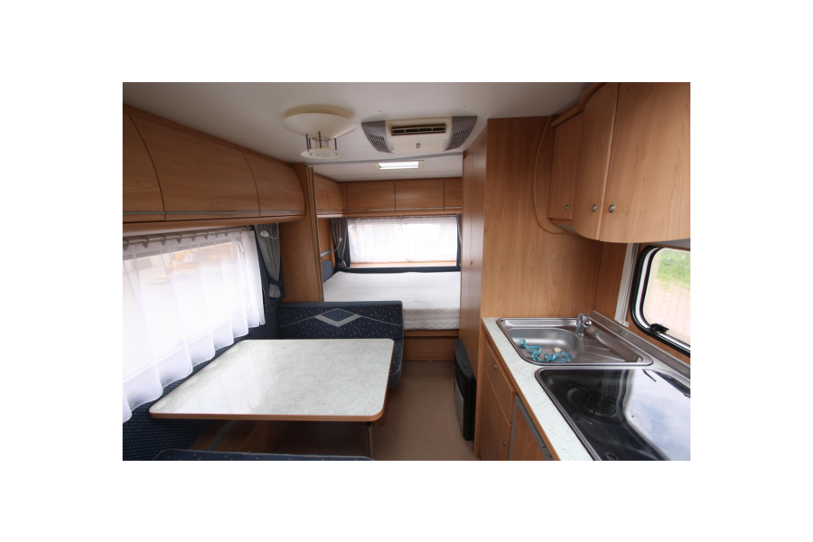 Caravan Bürstner Ventana 490 TK airco - Brabant Caravans - 3
