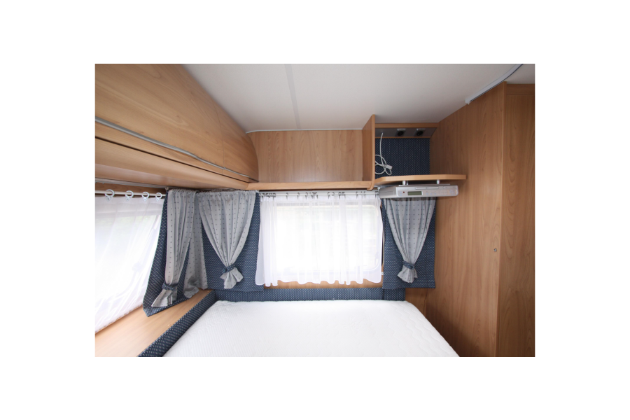 Caravan Bürstner Ventana 490 TK airco - Brabant Caravans - 4