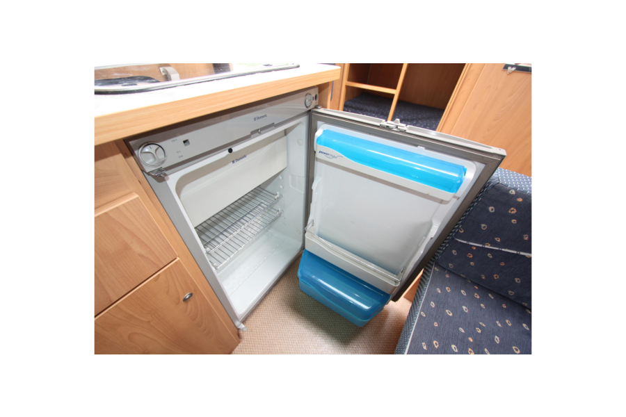 Caravan Bürstner Ventana 490 TK airco - Brabant Caravans - 7