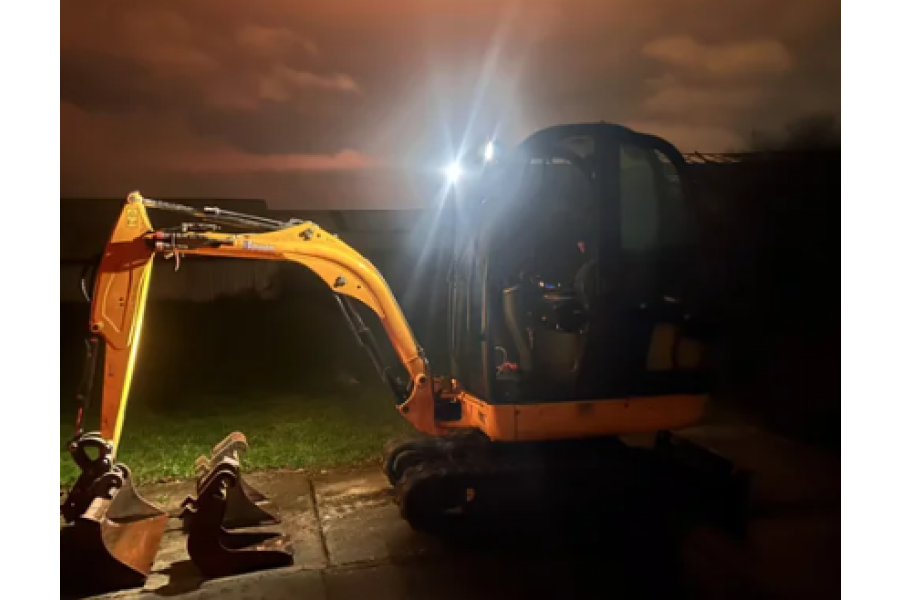 Graafmachine | JCB 8020 - Amerom Services - 6