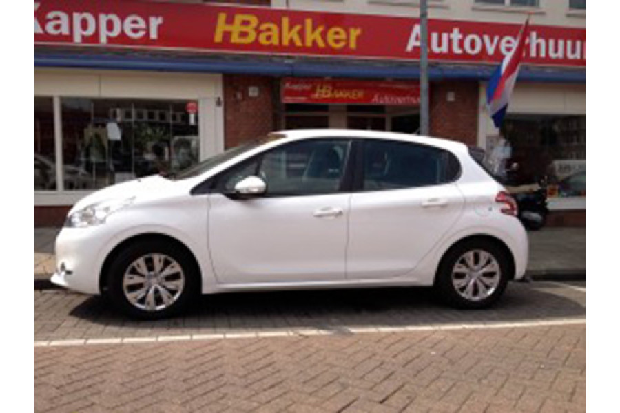 Peugeot 208 | 5 DRS | airco - Kapper Bakker Autoverhuur - 1