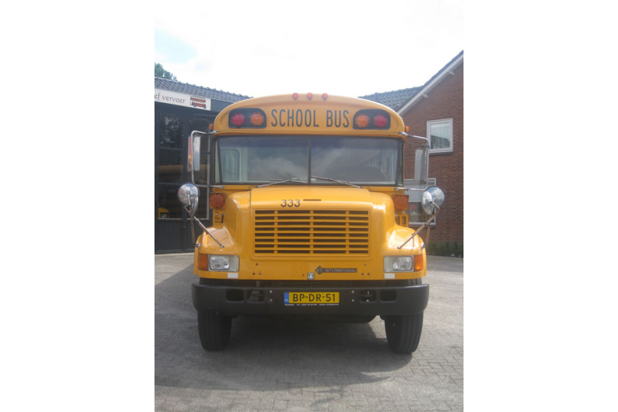 Amerikaanse schoolbus - P. Verbeek - 3